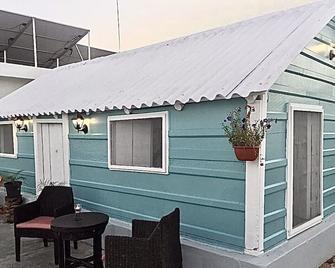 Cabaña en el Puerto de San Felipe - Río Lagartos - Hàng hiên