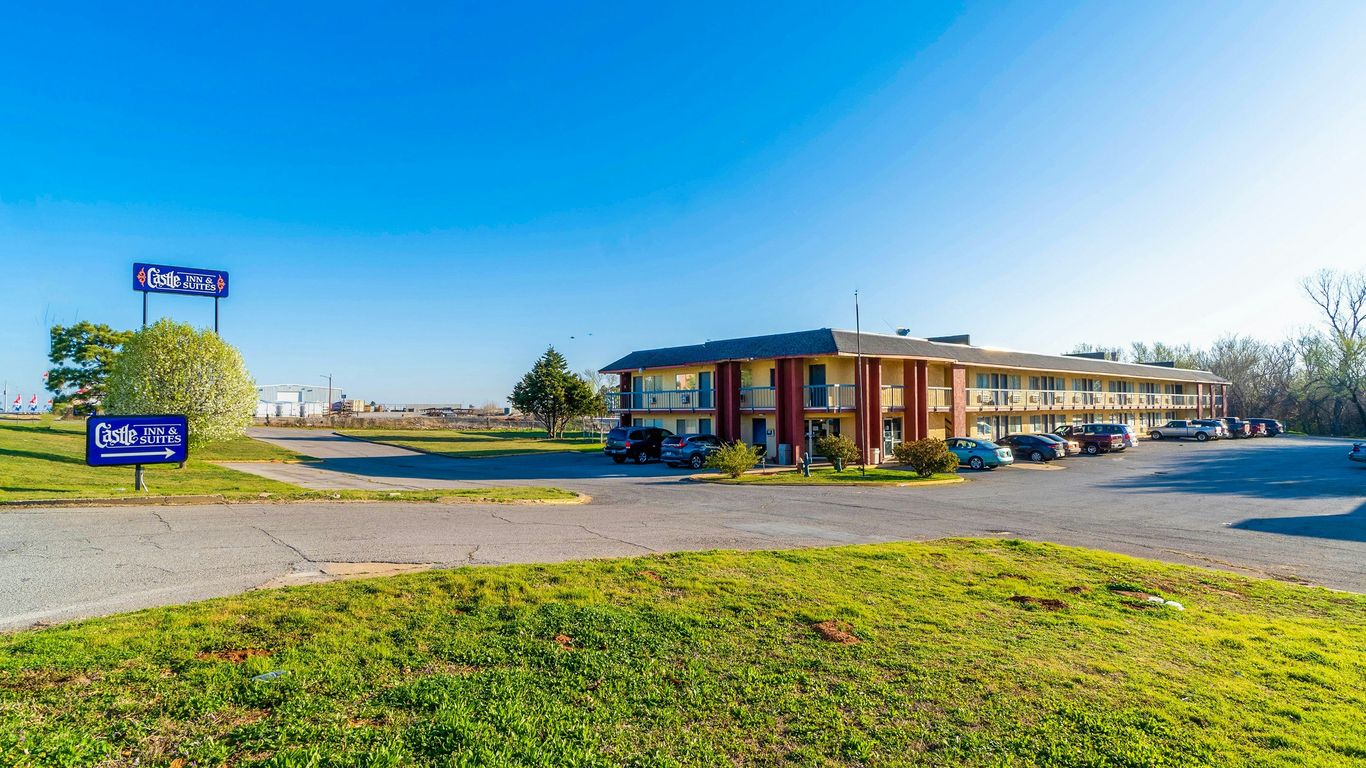Castle Inn & Suites By OYO Chickasha