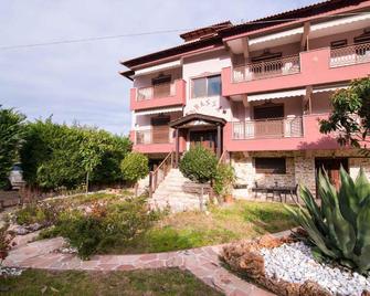 Studios Anassa - Chrisi Akti - Edificio