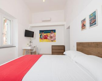 Gioia 13 Apartments - Procida - Bedroom