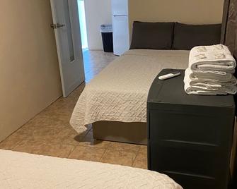 Guayacan Guest House at La Parguera - Cayo Collado - Lajas - Bedroom