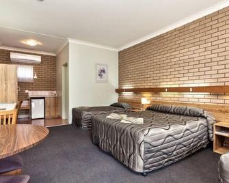 Holbrook Town Centre Motor Inn - Holbrook - Slaapkamer