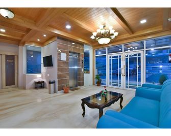 Highland Resort By Dls Hotels - Mussoorie - Lobby