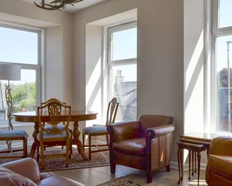 Inver House Apartment - Inverurie - Wohnzimmer