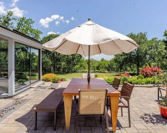 Oak Manor, a luxurious property on 6,6 acres. - Torrington - Binnenhof