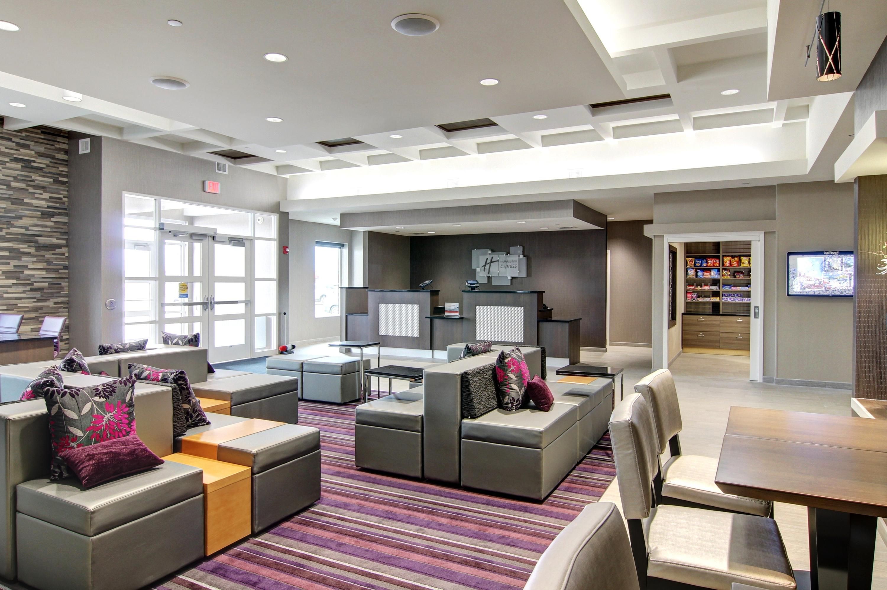 Holiday Inn Express Fargo Sw - I-94 Medical Center By IHG - פארגו - טרקלין