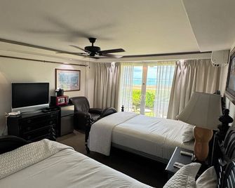 Hotel Coral Reef - Kapaa