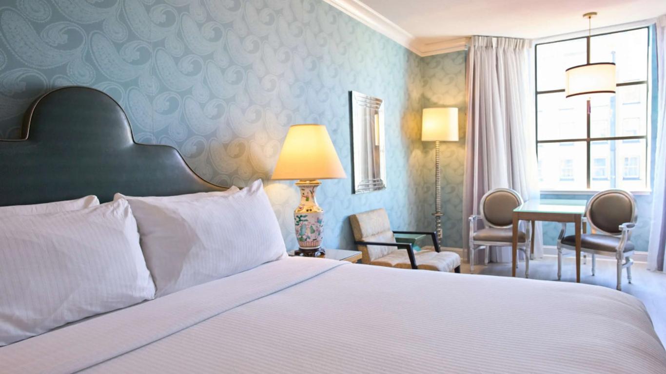 Hotel Fiona