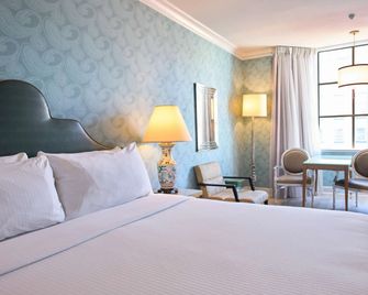 كاريدج إن - سان فرانسسكو - غرفة نوم