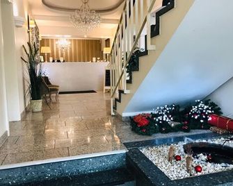 Hotel zur Riede bei Bremen - Delmenhorst - Rezeption