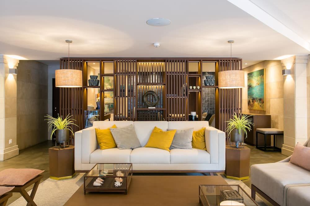 فور بوينتس باي شيراتون سيسيمبرا - سيسيمبرا - غرفة معيشة