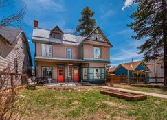 Historic Loft On Top Of The Governor's Mansion! - Leadville - Building