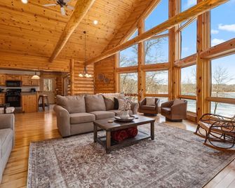 New Lakefront |pontoon|gameroom|summer Fun Vibes - Crosslake - Living room
