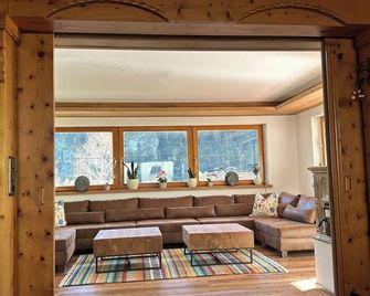 Appartementhaus Zillertal by PiaundDirk - Finkenberg - Living room