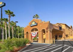 Days Inn by Wyndham Orange Park/Jacksonville - Orange Park - Gebouw