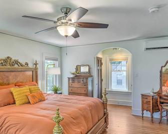 Historic Illinois Home Near Mississippi River - Savanna - Habitación