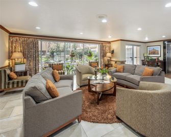 Best Western Plus Atrium Inn - Schertz - Lobby