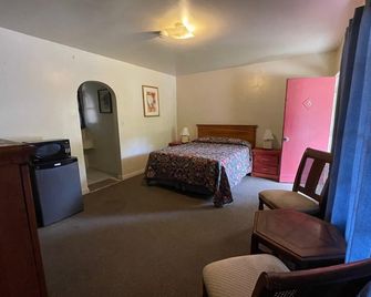Sierra Pelona Motel - Santa Clarita - Schlafzimmer