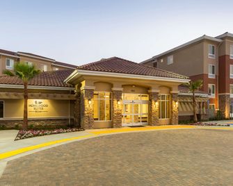 Homewood Suites by Hilton San Bernardino - סן ברנרדינו - בניין