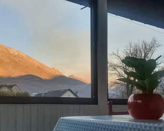 Gorgeous home in Osse-en-Aspe with WiFi - Cette-Eygun - Balcó