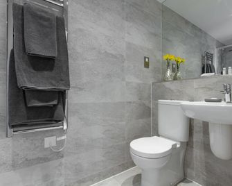 Citystay Living - Midsummer Mews - Cambridge - Bathroom