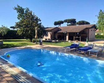 Gioia Apartment - Sabaudia - Pool