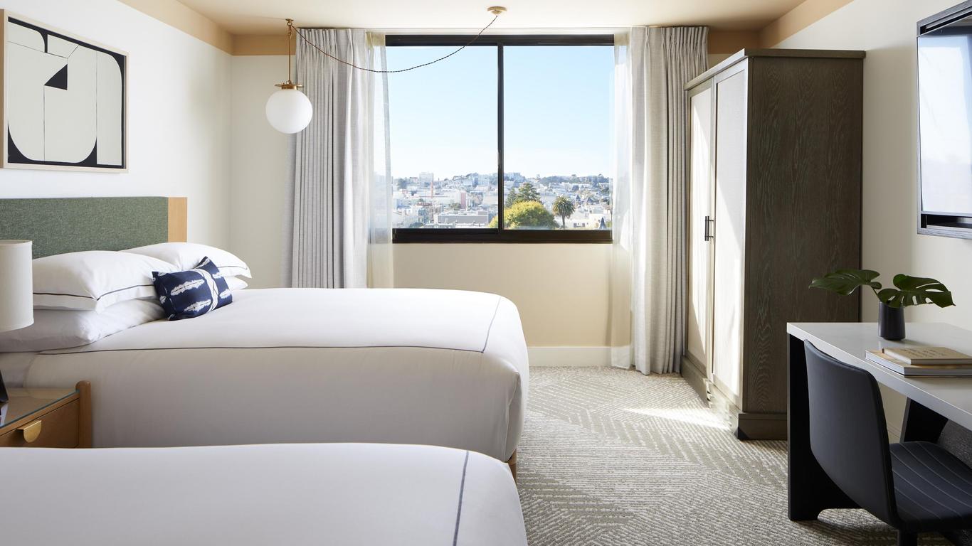 كيمبتون بوتشانان هوتل، آن آي آيتش جي هوتل