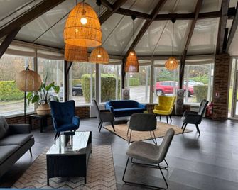 Kyriad Epernay - Épernay - Lounge