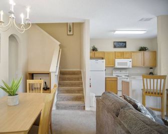 Promo 10% Weekly Discount! Resort-Style 3br Townhouse Close To Theme Parks - Davenport - Sala de estar