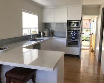 Mount Mauganui - Across the road from the beach!!! - Mount Maunganui - Cucina