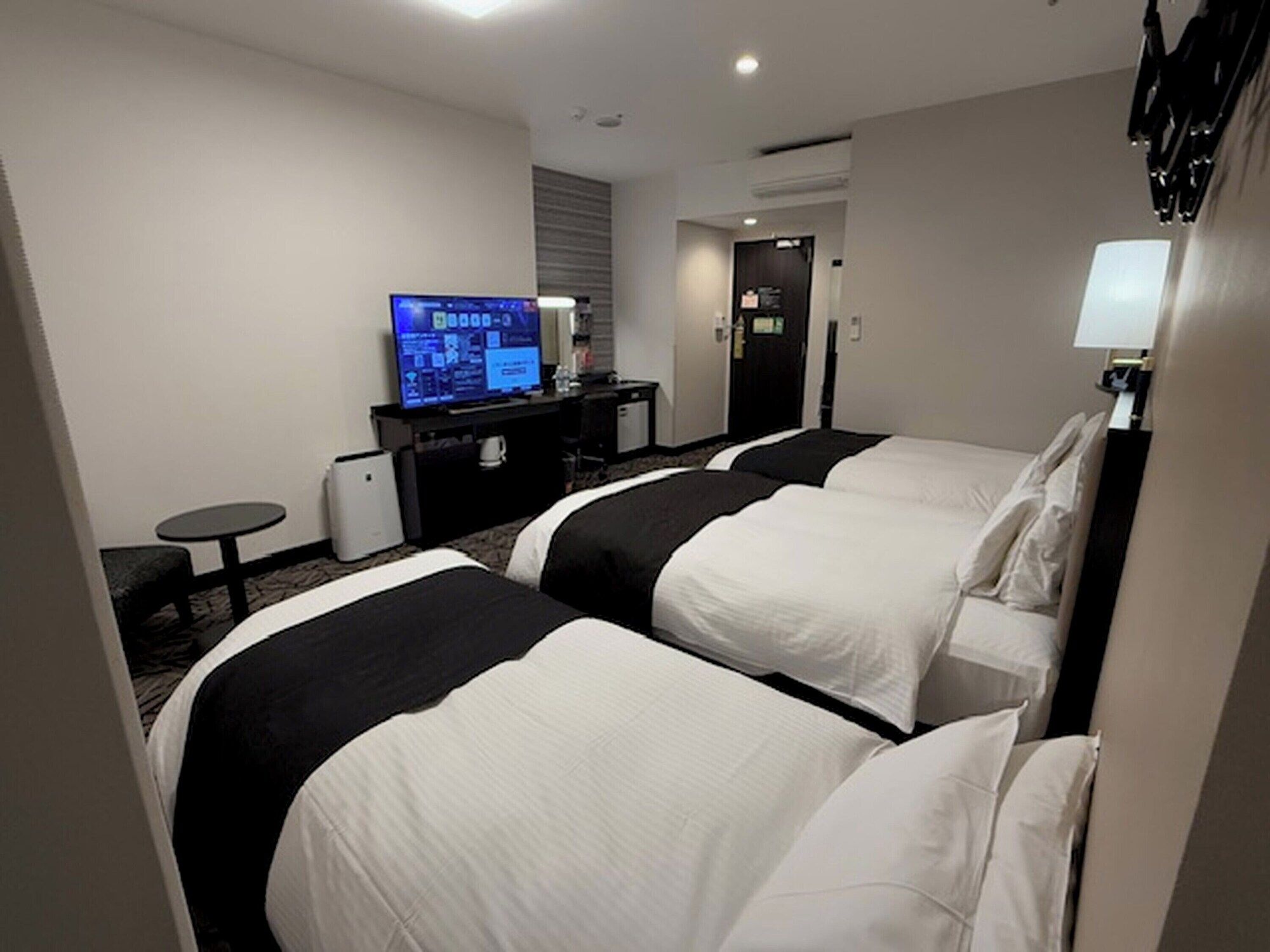 Apa Hotel Kokura Ekimae - Kitakyushu - Bedroom
