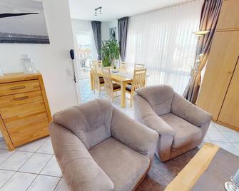 Seewind W04 - Laboe - Wohnzimmer