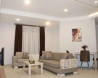 Celebi Home Suit Otel - Erzincan - Wohnzimmer