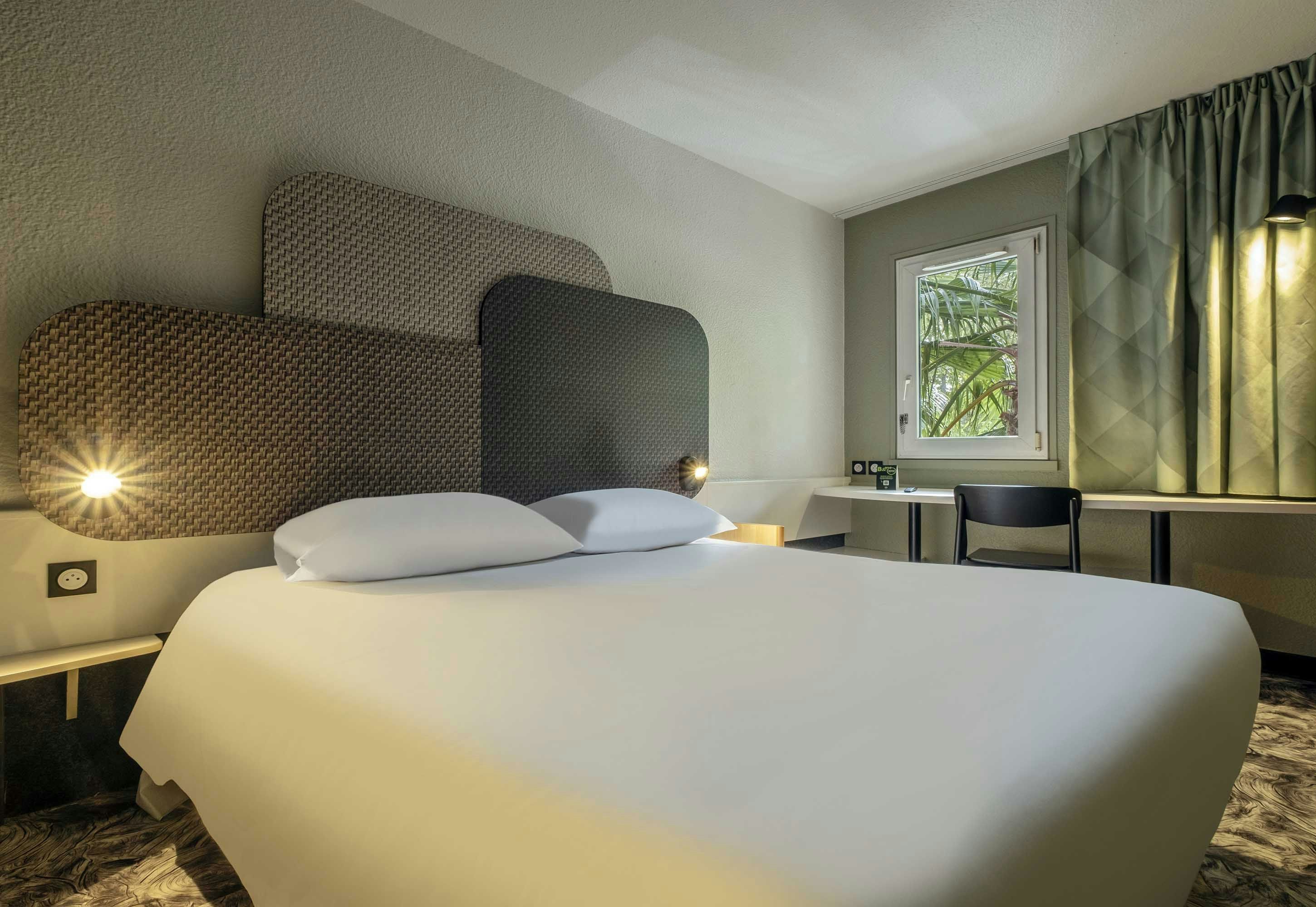 B&B HOTEL Niort Sud Venise Verte - ניור - חדר שינה