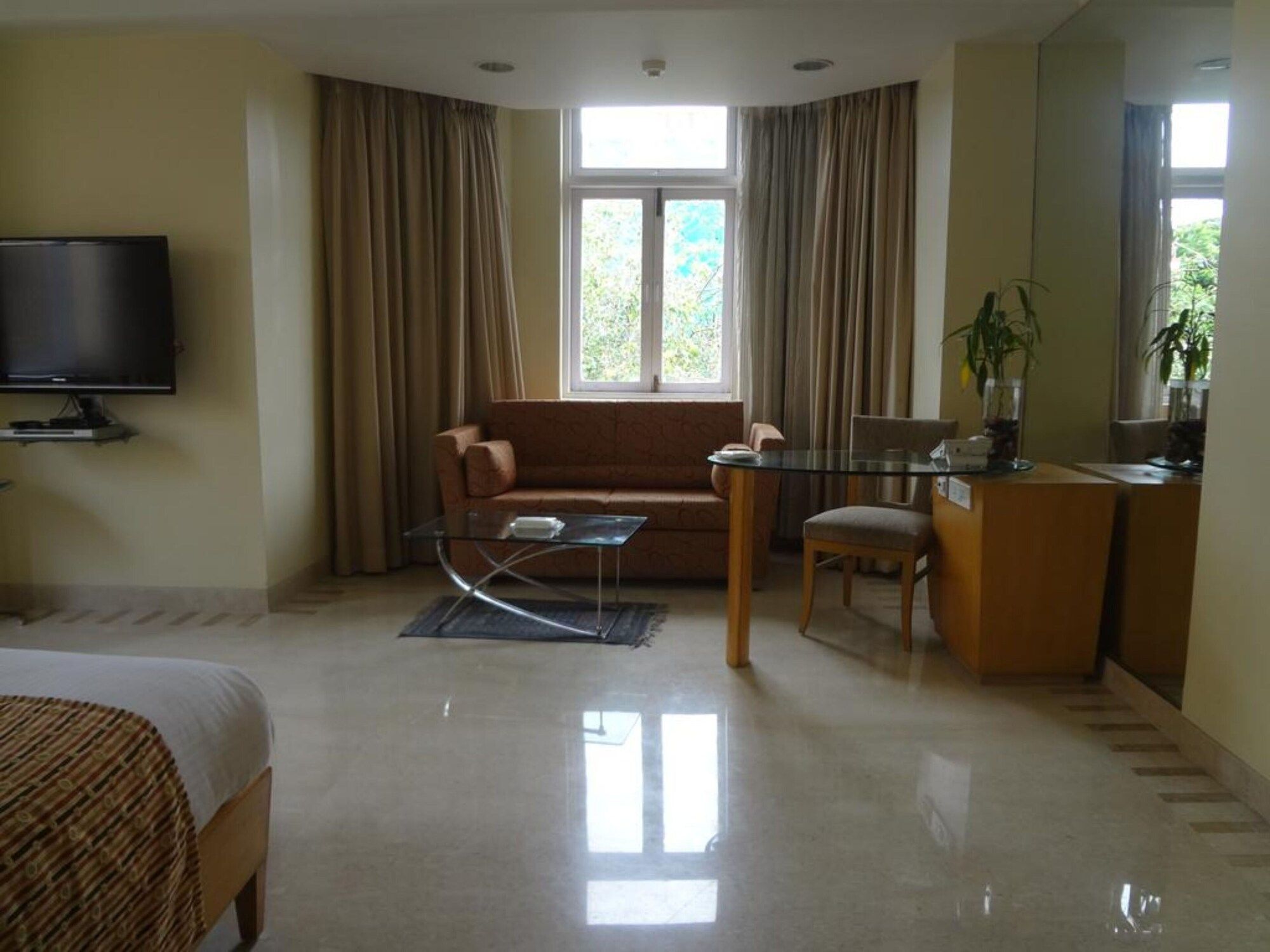 Ascot Hotel - מומבאי