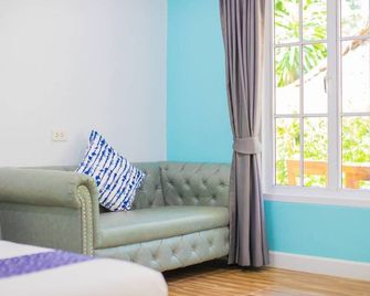 Blue Shore Cottage - Ban Hat Pak Meng - Sala de estar