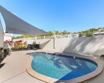Castle Crest Motel - Townsville - Pool