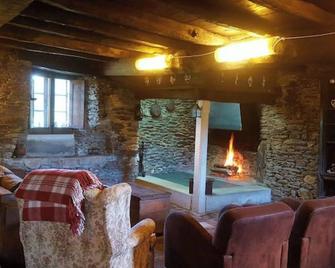 Casa Berdeal - Mañón - Sala de estar