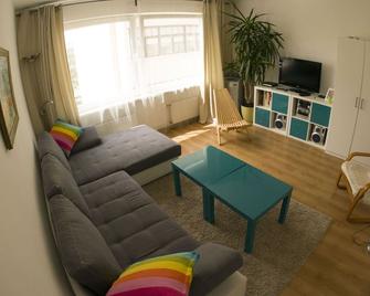 2 bedroom Beach Flat - Liepāja - Living room