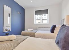 Right On : Bright On Apartment 1D | By My Getaways - Brighton - Bedroom