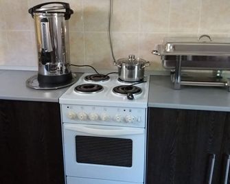 Nursat Guest House - Astana - Kitchen