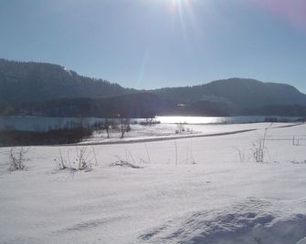 Ite Des Cascades 14 People At The Foot Of The Herisson Waterfalls - Menétrux-en-Joux - Plage