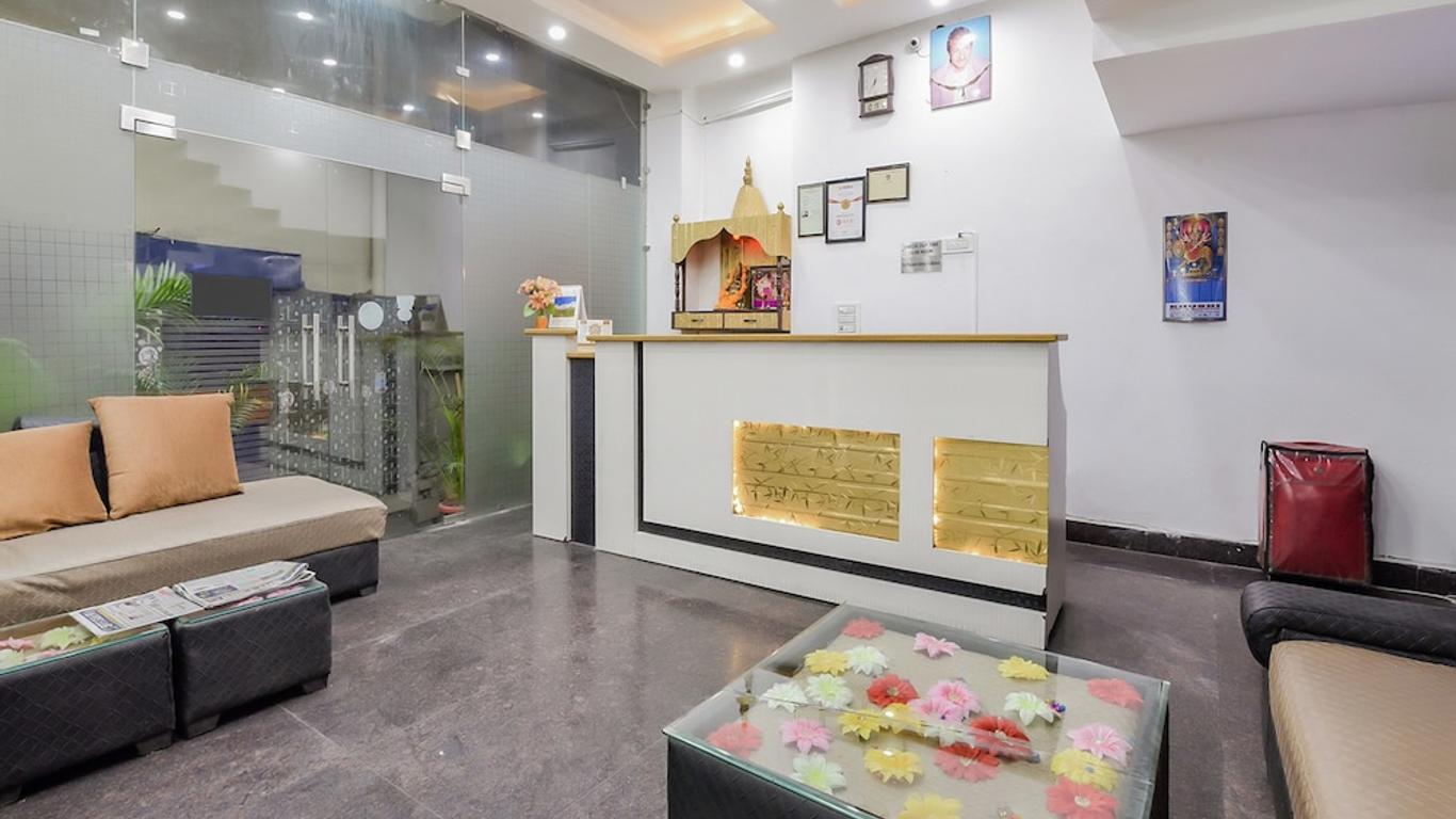 Oyo 23599 Hotel Superstar