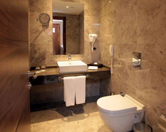Bricks Hotel Istanbul - Istanbul - Bathroom