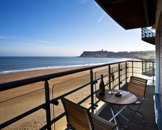 The Sands - Scarborough - Balcony