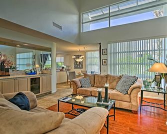 Style and comfort - Cathedral City - Living room