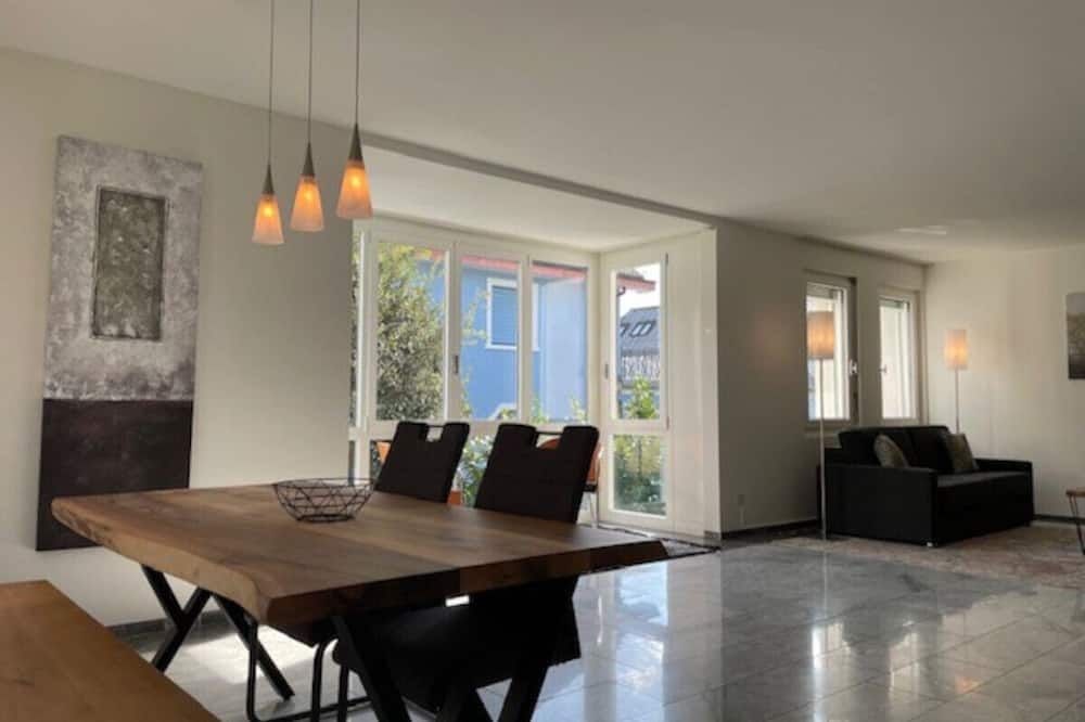 Amazing 2 Bedroom Flat: Specious And Cen - ציריך - חדר אוכל
