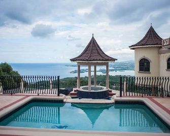 1br Guesthouse - Master/Wifi/Pool/Ac/Housekeeper - Montego Bay - Pool