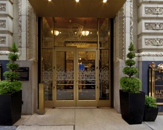 美琪芝加哥劇院區漢普頓酒店 - 芝加哥 - 建築