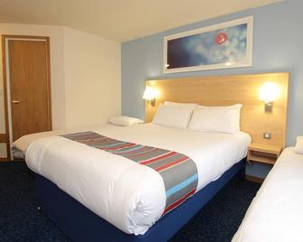 Travelodge St. Clears Carmarthen - Кармартен - Спальня